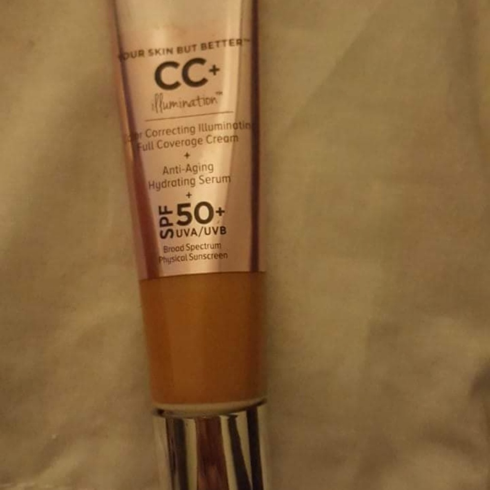 It cosmetics & benefit